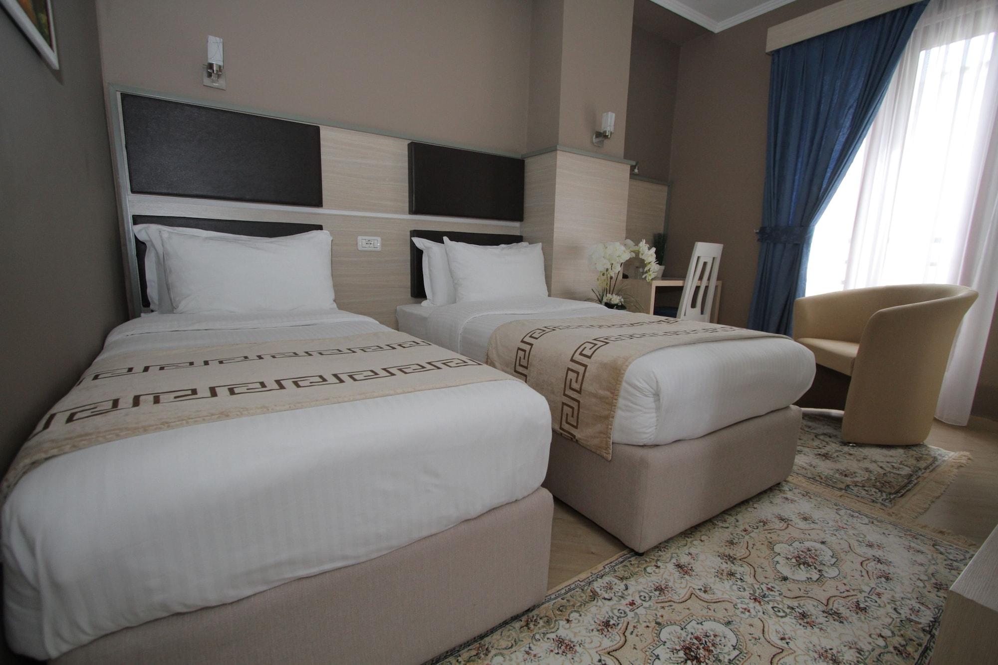 Capital Tirana Hotel Bruci Luaran gambar