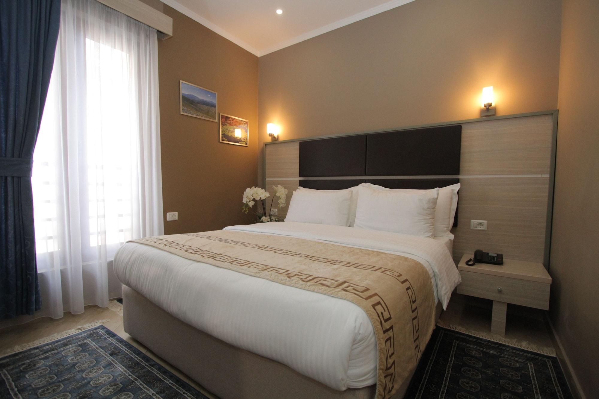 Capital Tirana Hotel Bruci Luaran gambar